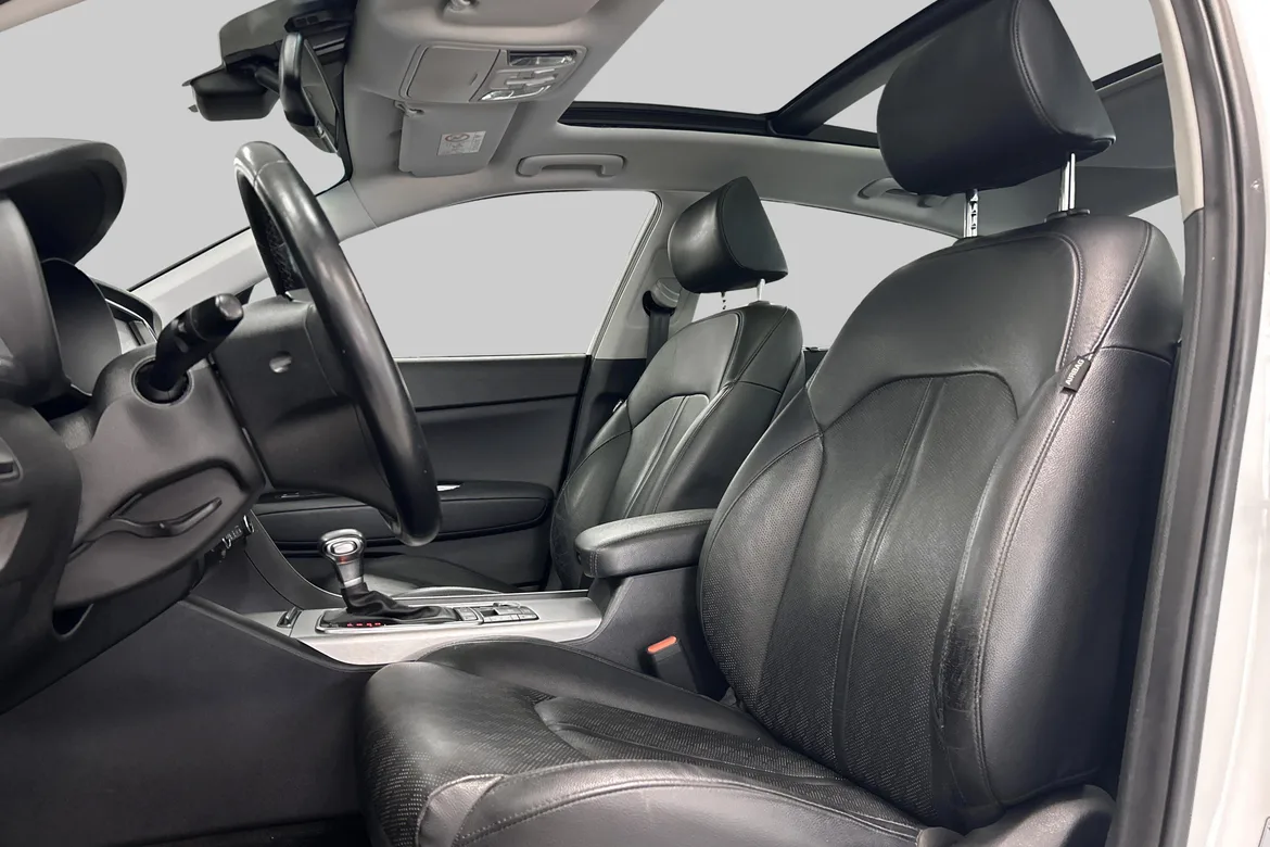 picture of a car