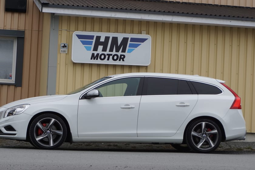 Bild 2 av Volvo V60 D5 AWD Geartronic Momentum, R-Design SoV-hjul