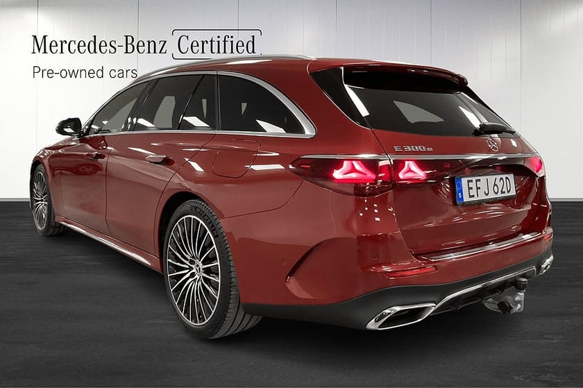 Bild 4 av Mercedes-Benz E 300 T e AMG Premium Drag Läder 360 kamera elstolar