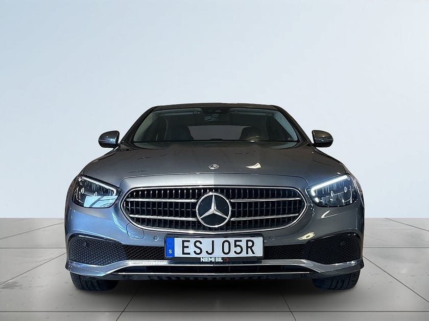 Bild 2 av Mercedes-Benz E 300 de 4MATIC 4M Avantgarde MOMS Drag Kamera Navi Värmare S&V