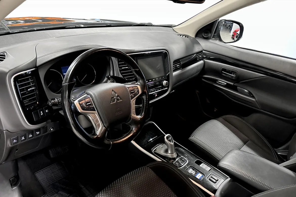 Mitsubishi Outlander PHEV