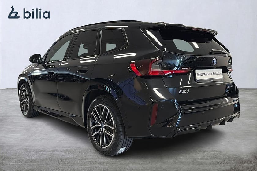 Bild 2 av BMW iX1 xDrive30 xDrive 30 M-sport | Drag | Adaptiva LED | Backkamera