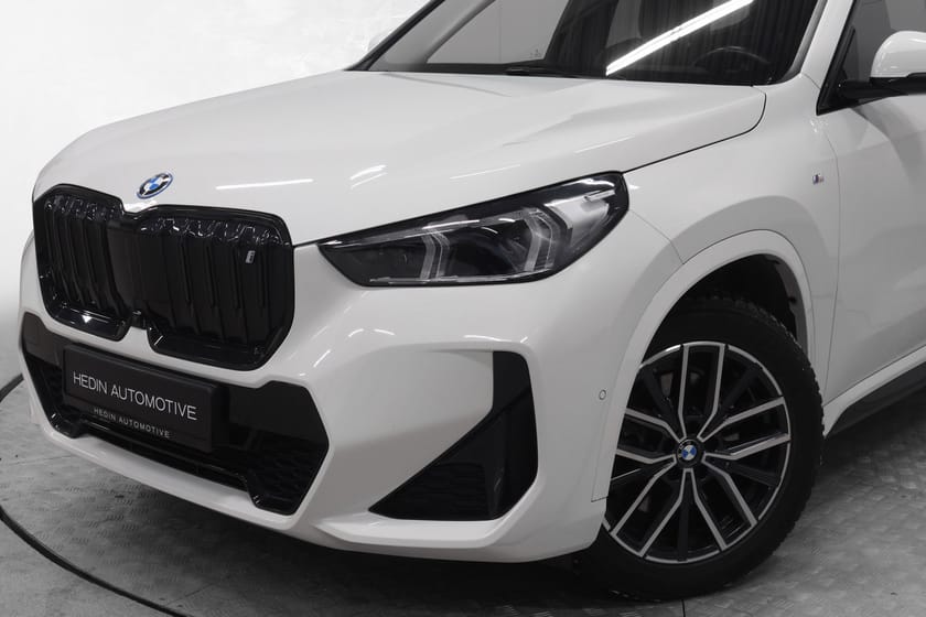 Bilde 2 av BMW iX1 xDrive30 