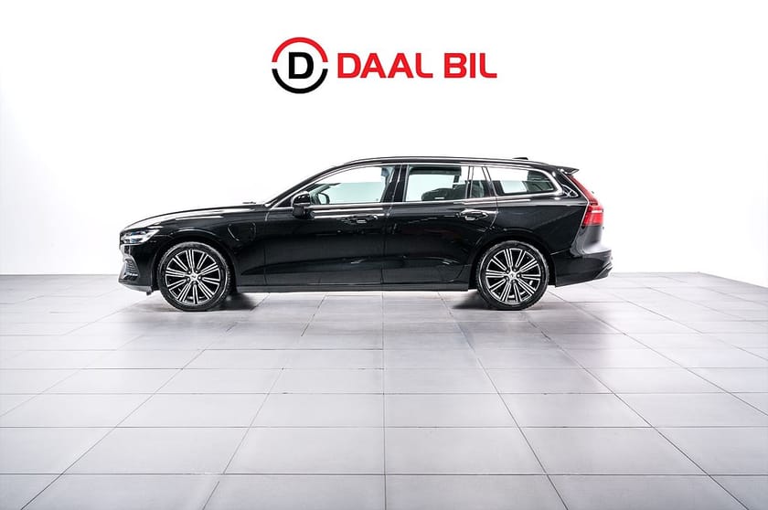 Bild 1 av Volvo V60 RECHARGE T6 AWD 350HK 80Ah CORE BRIGHT DRAG B-KAM
