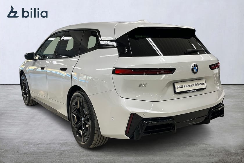 Bild 2 av BMW iX xDrive60 xDrive 60 M-Sport | 22" | Drag | H&K | Head-Up
