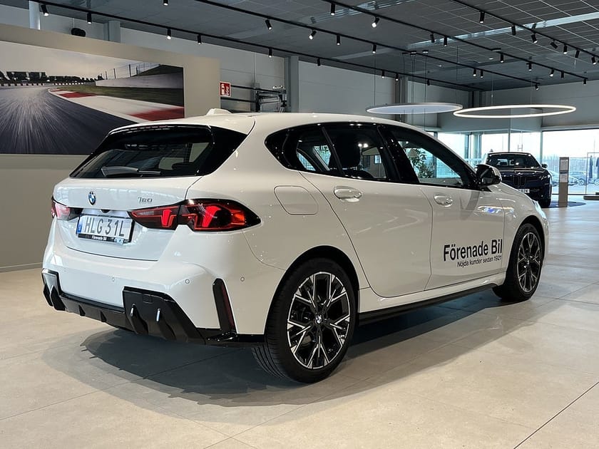 Bild 4 av BMW 120 M Sport Driving Assistant Rattvärme