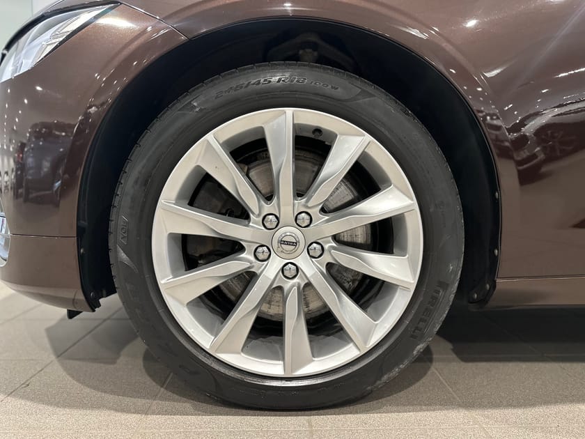 Bild 5 av Volvo V90 B4 Diesel Momentum Advanced SE, Backkamera, Dragkrok, HarmanKardon PremiumSound