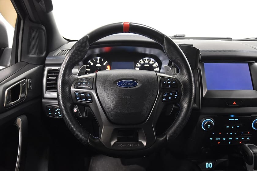 Bild 2 av Ford Ranger Raptor WT-metall kåpa 3+1 D-Värm Drag Moms