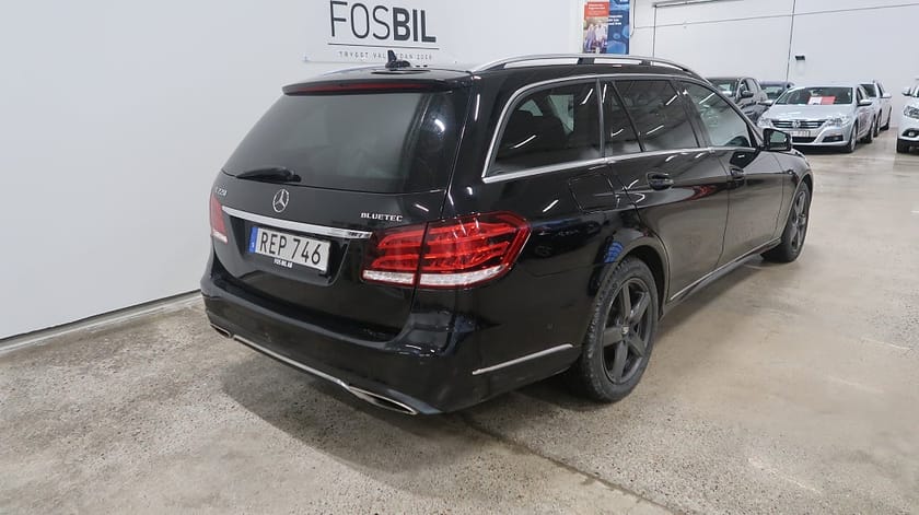 Bild 4 av Mercedes-Benz E 220 T BlueTEC 4MATIC *RÄNTEKAMPANJ 3.45%* 4M Navi-Värmare-Kamera-SoV