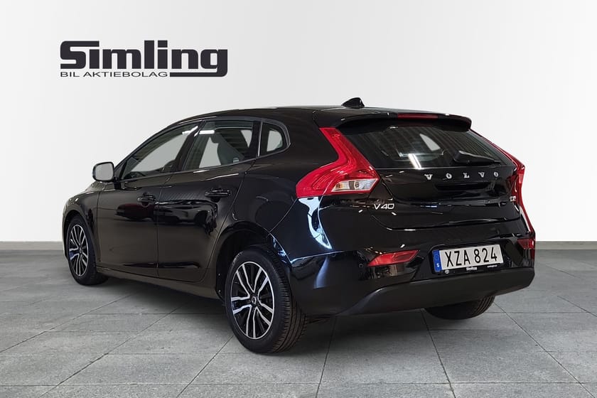 Bild 2 av Volvo V40 D2 Geartronic Momentum / Vinterhjul