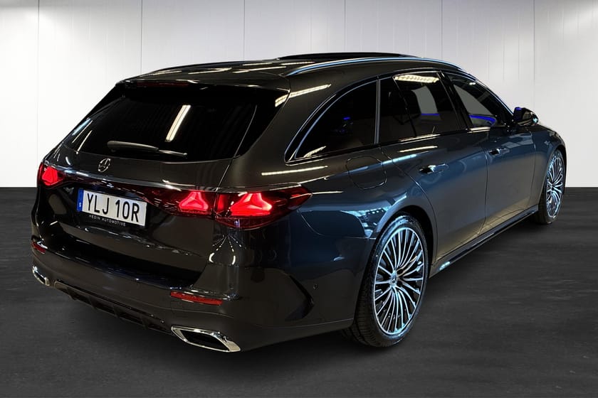 Bild 3 av Mercedes-Benz E 300 d e 4MATIC T DE 4M  | AMG | Advanced Edition | Pano | Burmester | Night