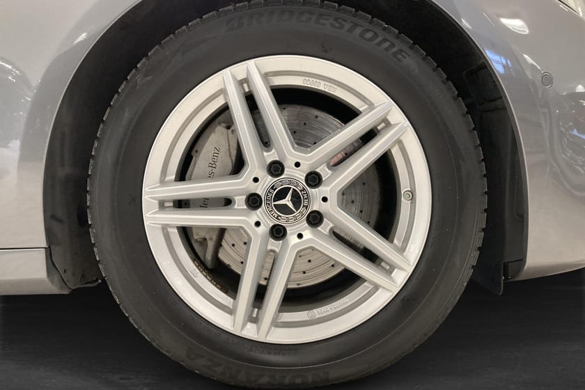 Bild 5 av Mercedes-Benz E 220 T d 4MATIC 4M