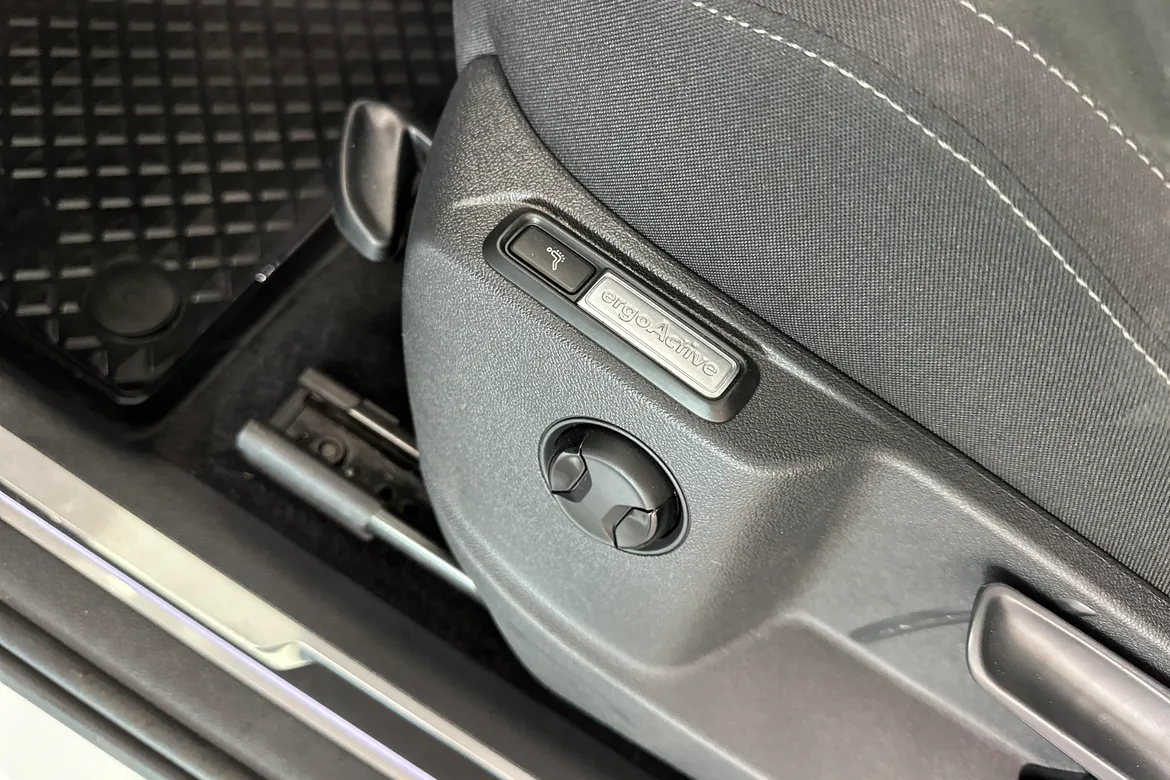 picture of a car