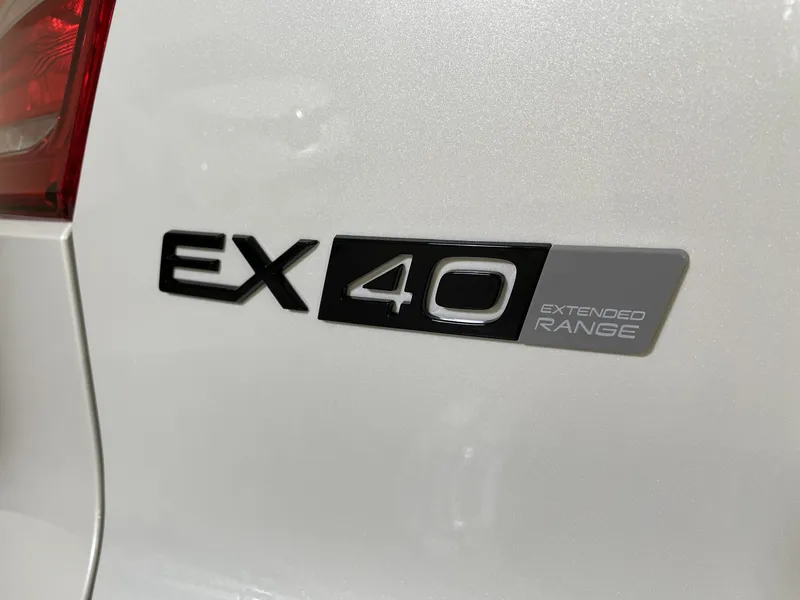 Bild 10 av 16 – Volvo EX40 Single Motor Extended Range M R Plus Black SE Plus Special Edition