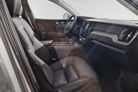 Volvo XC60 Recharge T6 Core Edition