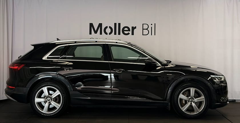 Bild 2 av Audi e-tron 50 quattro Luftfjädring/Skinn/20"/B-kamera