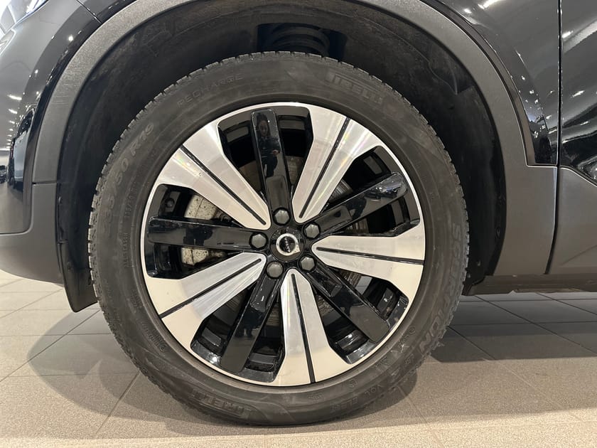 Bild 5 av Volvo XC40 Recharge Single Motor Core, Backkamera, Rattvärme, Baklucka elmanövrerad.