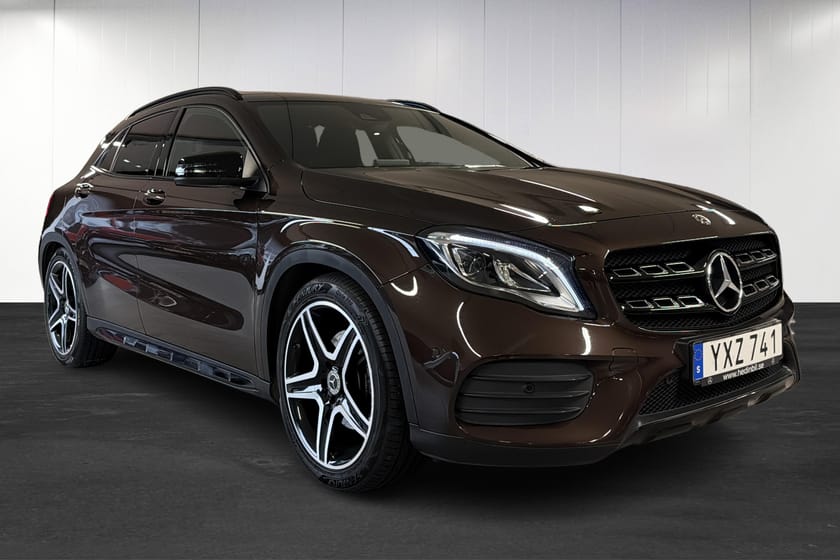Bild 2 av Mercedes-Benz GLA 220 d 4MATIC AMG Panorama Värmare