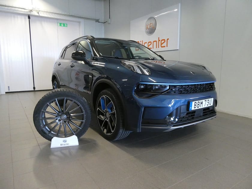 Bild 1 av Lynk & Co 01 PHEV DCT Aut-Kamera-Navi-BLIS-Pano-70KmRange-SoV
