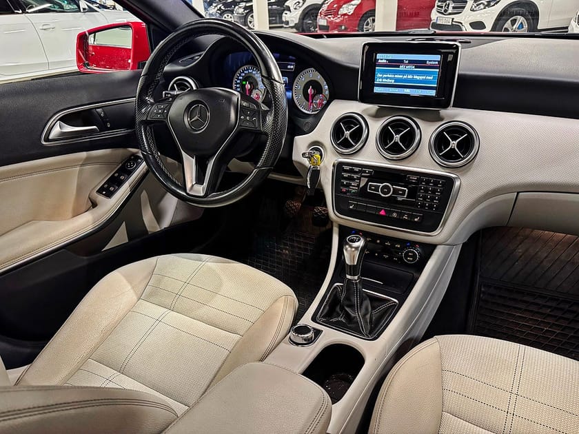 Bild 3 av Mercedes-Benz A 180 Urban 122Hk