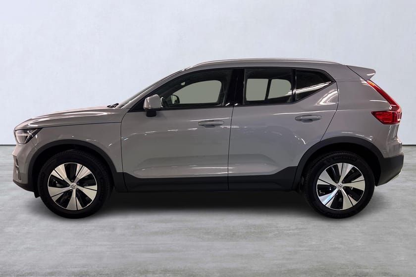 Bild 2 av Volvo XC40 B4 FWD Bensin Core
