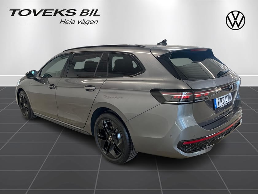 Bild 5 av Volkswagen Passat Sportscombi 2.0 TDI AUT 4M R-LINE Drag/Värmare