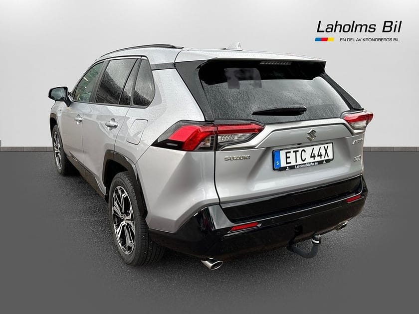 Bild 3 av Suzuki Across Plug-in Hybrid Inclusive 2.5 l laddhybrid 4x4 306 HK *Drag*