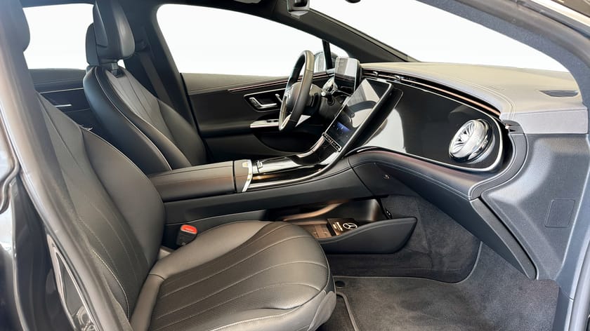 Bild 3 av Mercedes-Benz EQE 350 SPECIAL EDITION, AMG Line