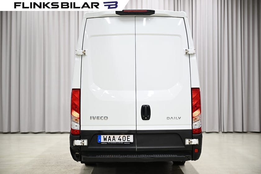 Bild 5 av Iveco Daily 35-140 Van 2.3 JTD Hi-Matic 136HK XXL-Skåp|Automat|3.5ton-dragvikt