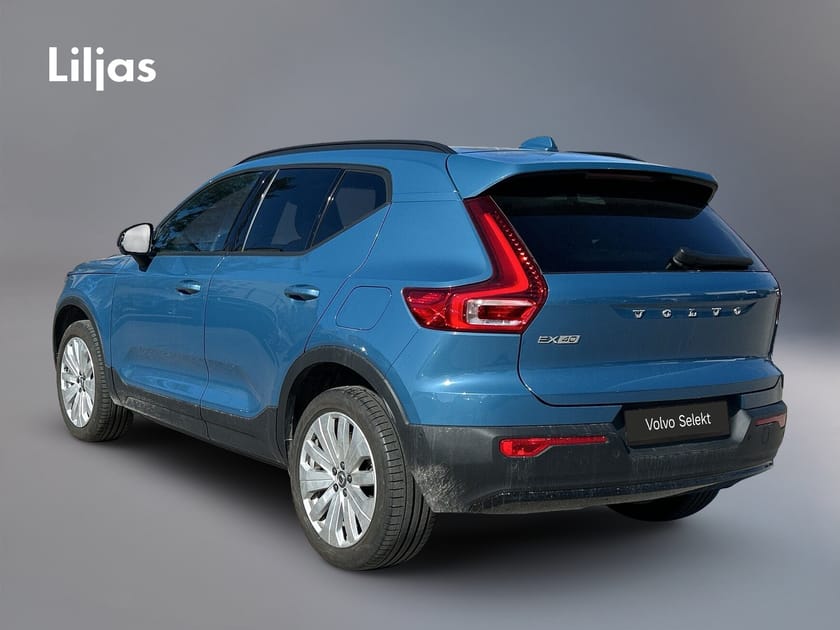 Bild 3 av Volvo EX40 Single Motor Extended Range R Core SE//360-kamera//