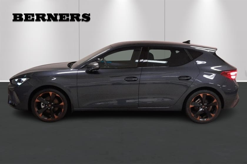 Bild 2 av CUPRA Leon 1.5e TSI / Matrix / 18TUM /