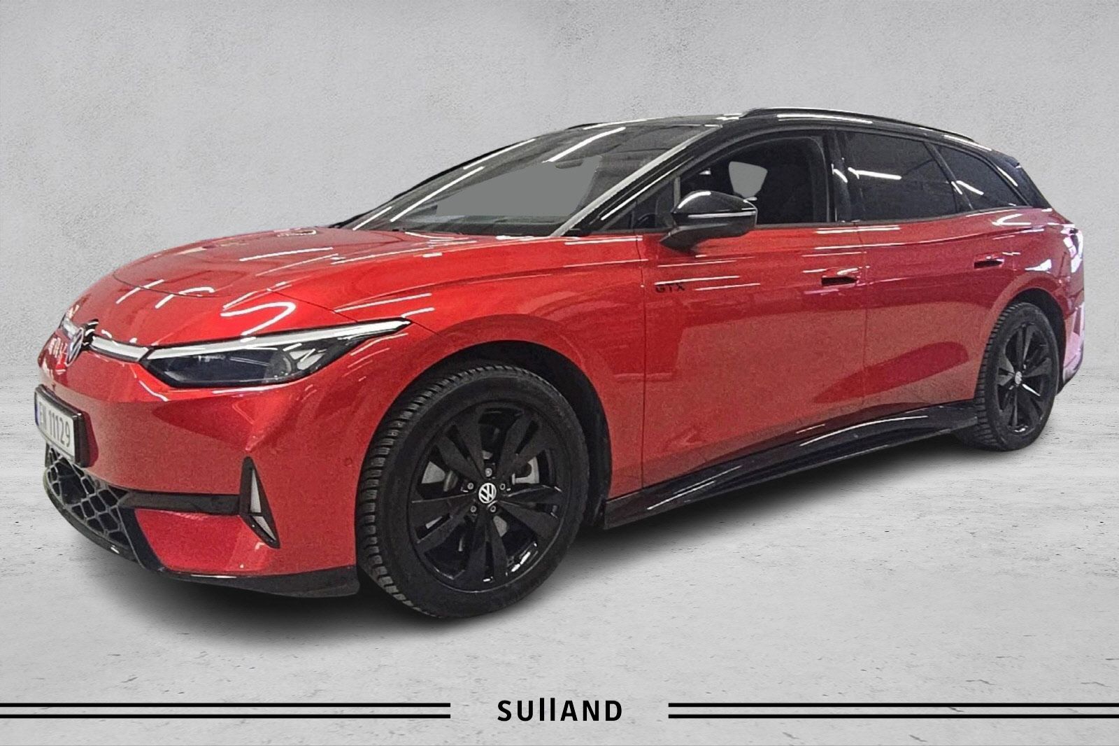 Thumnail bilde 1 av Volkswagen ID.7 GTX Tourer