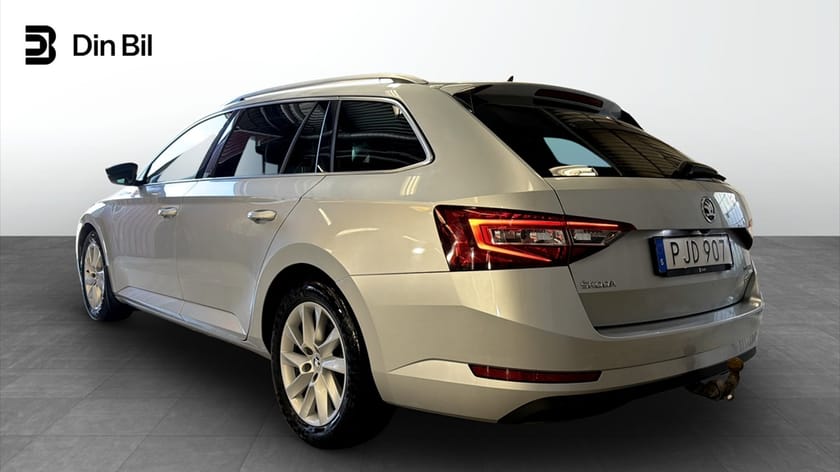 Bild 5 av Škoda Superb Kombi Style 2.0 TDI 190hk DSG 4X4 / Drag&Värmare