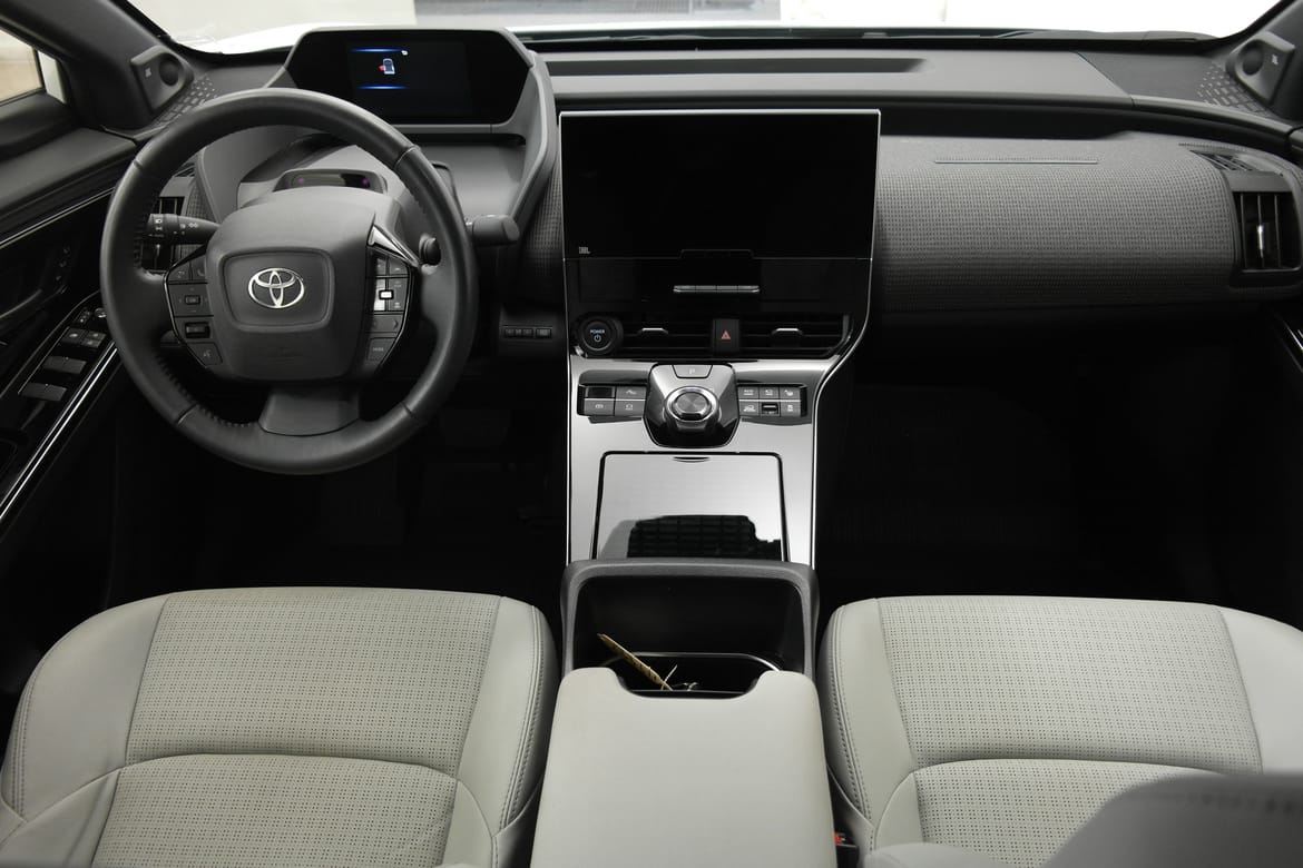 Toyota bZ4X 2023 - miniatyr 16