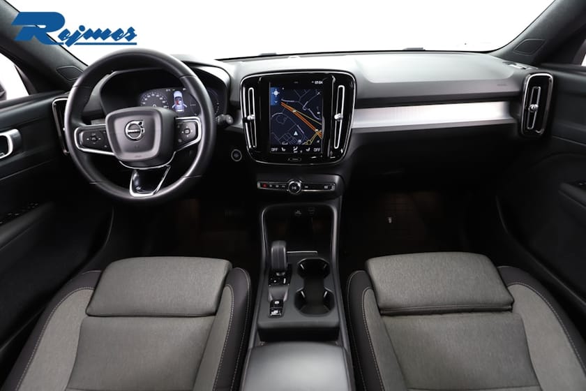 Bild 2 av Volvo XC40 Recharge T4 Core Bright