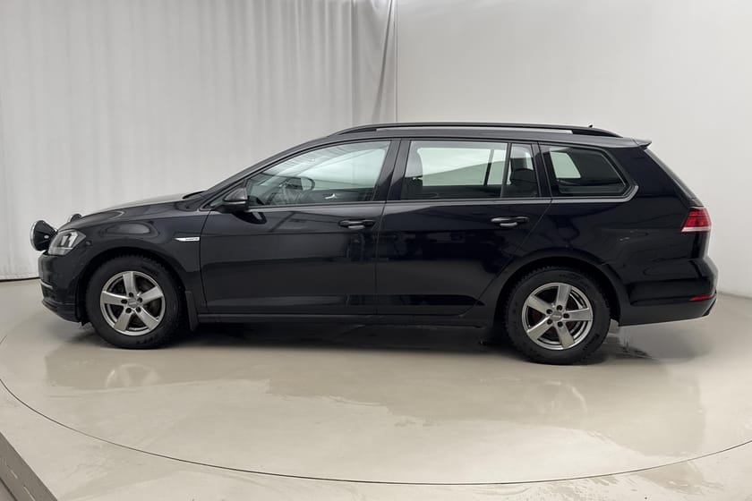 Bild 2 av Volkswagen Golf Sportscombi VII 1.5 TGI (130hk) Dragpaket