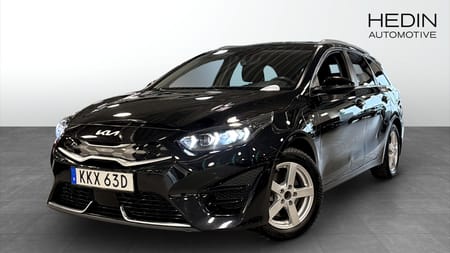 Kia Ceed Sportswagon Plug-in Hybrid SW Action