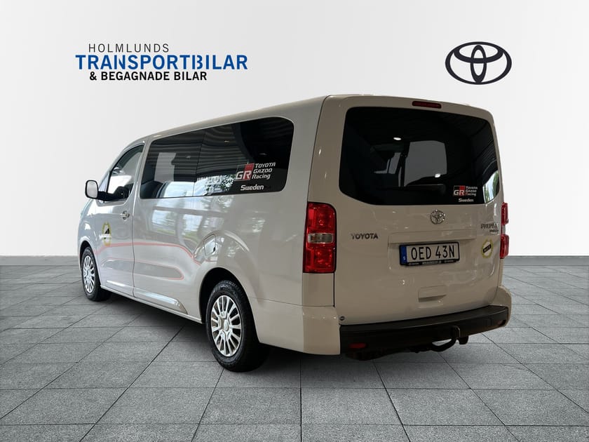 Bild 2 av Toyota Proace Verso Shuttle Long 1,5D 9-sits 120hk  v-hjul