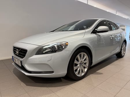 Volvo V40 T4 Summum / Farthållare /