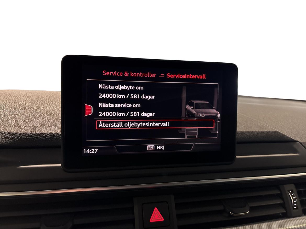 Audi A4 2019 - miniatyr 15