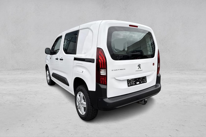Bilde 3 av Peugeot Partner L1 Mester 1,5 HDi 130hk 4x4 Cruise/Krok/P.Varmer/R.kam