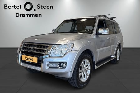 Mitsubishi Pajero 5-dørs 3.2 Di-D 4WD / Skinn /