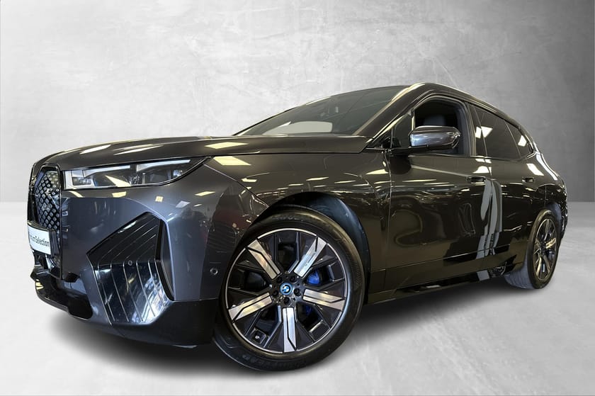 Bilde 4 av BMW iX xDrive50 50 Fully Charged, Sport, Laser, Sky-Lounge, Krok, 21''