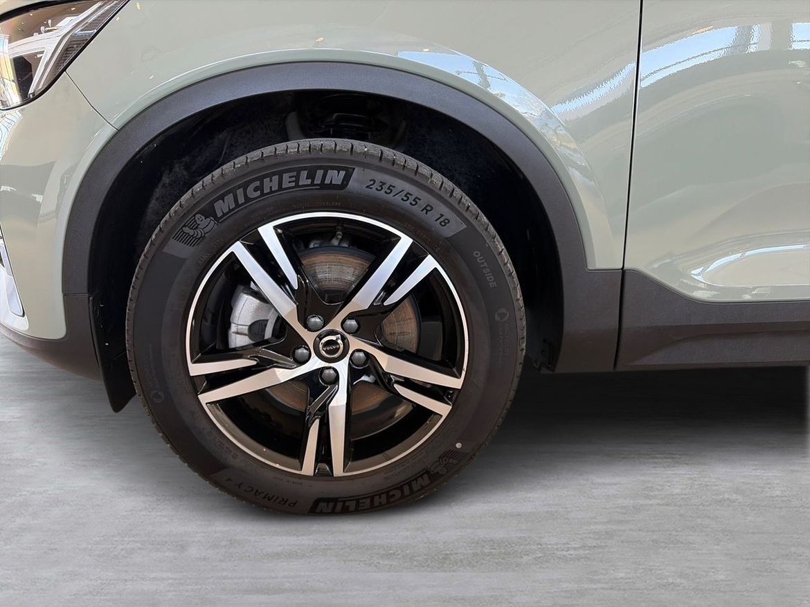 Volvo XC40 2025 - miniatyr 8