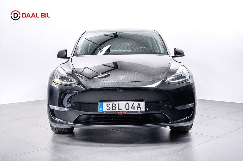 Bild 3 av Tesla Model Y Long Range AWD 514HK AUTOPILOT PANO B-KAM