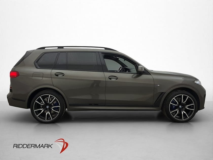 Bild 1 av BMW X7 xDrive40d 40d 7Sits M Sport B&W Pano SkyLounge Soft Close Laser