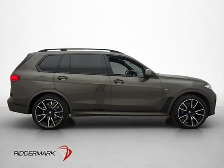 BMW X7 xDrive40d 40d 7Sits M Sport B&W Pano SkyLounge Soft Close Laser