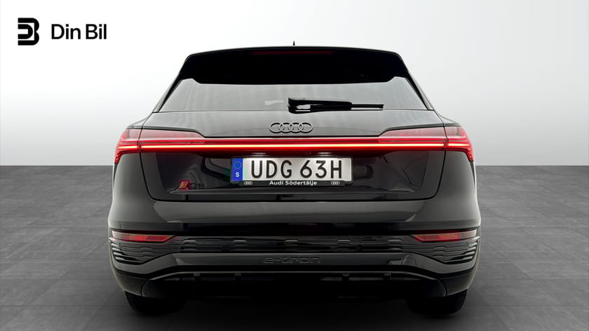 Bild 5 av Audi Q8 55 e-tron quattro 408HK S-line / 21" / Drag / Svar