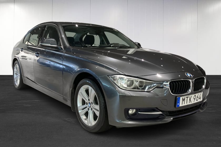 Bild 2 av BMW 318d Sedan Aut SportLine Drag