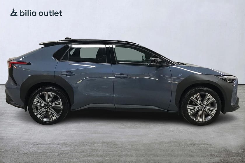 Bild 4 av Subaru Solterra 72.6 kWh AWD 2-tone 218hk Takl Navi Drag H/K